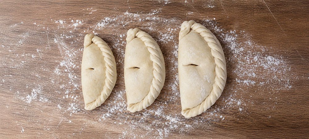 What Size Cornish Pasty Should I Buy? A Proper Pasty Size Guide - Proper Pasty Company