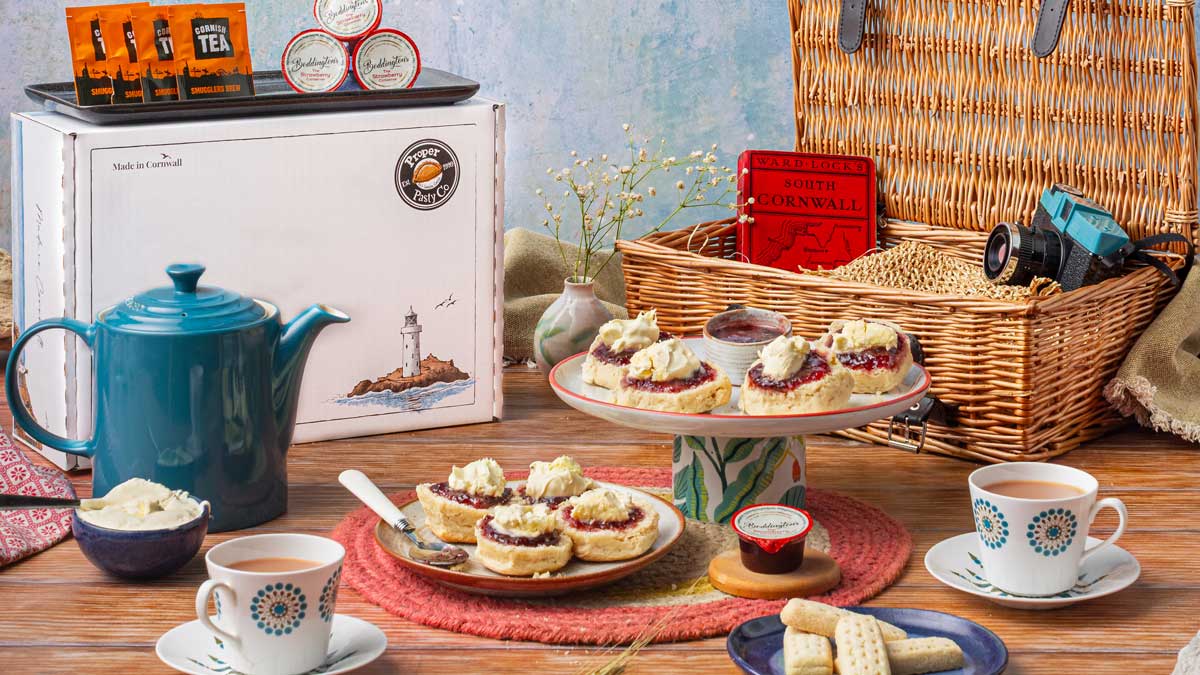 Cornish Cream Teas | Free UK Delivery – Proper Pasty Company