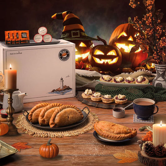 Fowey Halloween Cornish Pasty & Cream Tea Hamper for 4 (CTP)