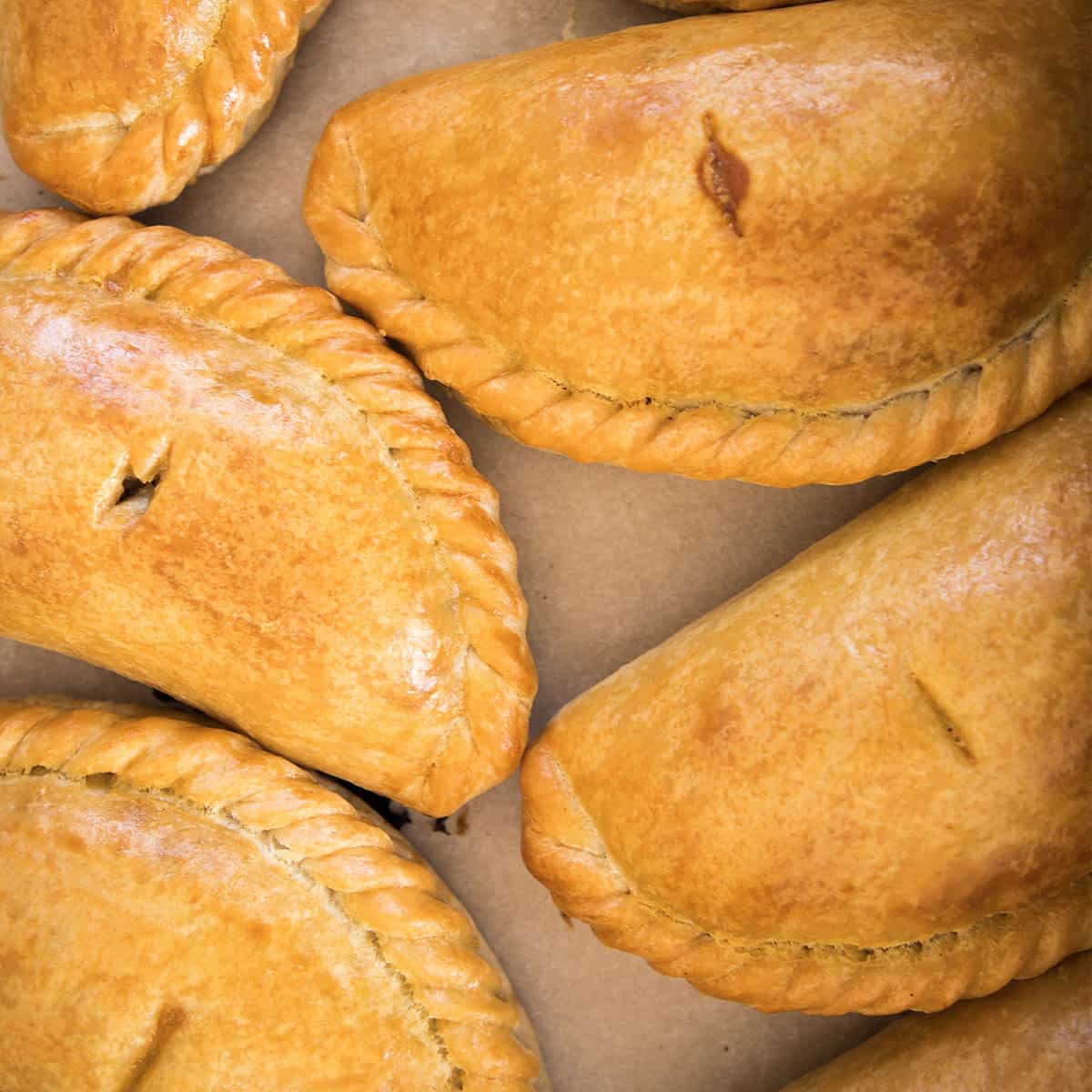 Cornish Pasties by Post (8) 283g Medium - Proper Pasty Company