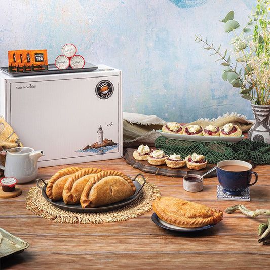 Fowey Cornish Pasty & Cream Tea Hamper for 4 (CTP) - Proper Pasty Company