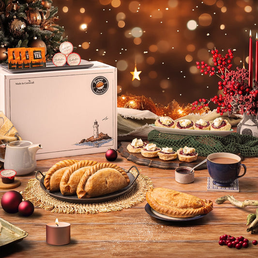 Fowey Festive Cornish Pasty & Cream Tea Hamper for 4 (CTPX) - Proper Pasty Company