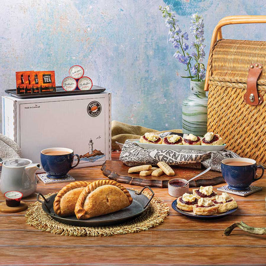 Tintagel Cornish Pasty and Cream Tea Hamper (CTL | CTM) - Proper Pasty Company