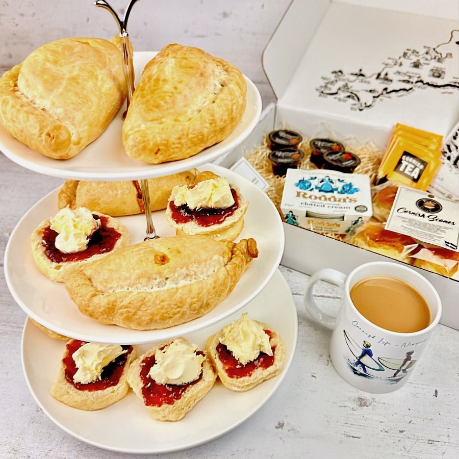 Valentines Vegetarian Party Pasty & Cream Tea Hamper for 4 - Proper Pasty Company