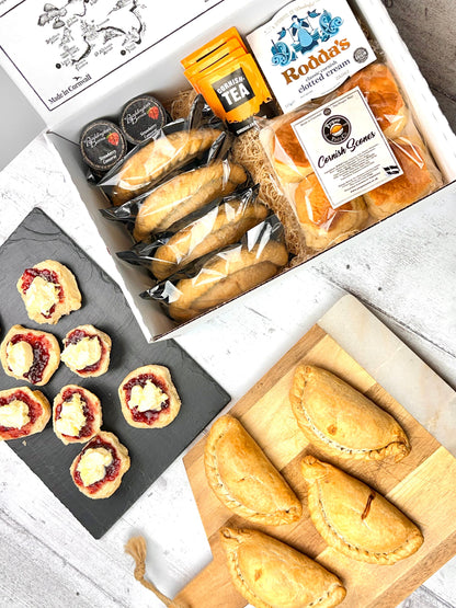 Valentines Vegetarian Party Pasty & Cream Tea Hamper for 4 - Proper Pasty Company