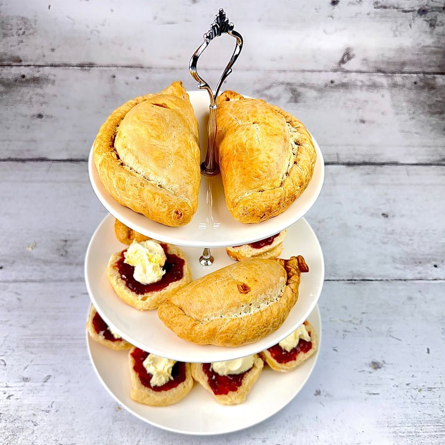 Valentines Vegetarian Party Pasty & Cream Tea Hamper for 4 - Proper Pasty Company